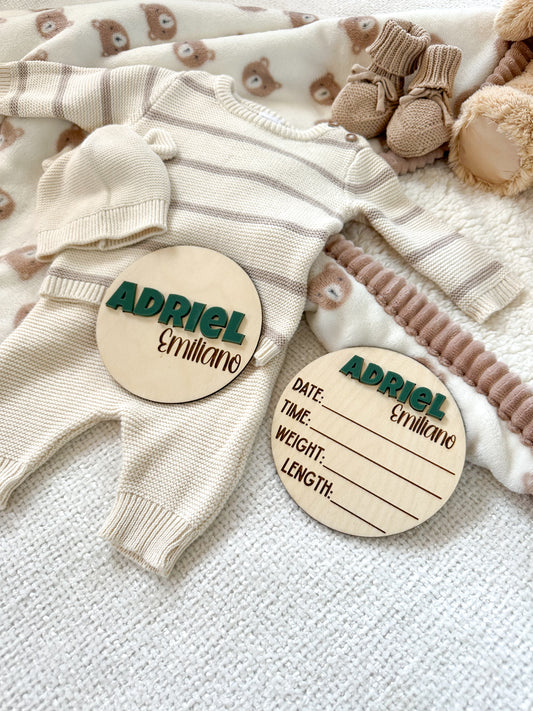 Round Baby Name Sign With Birth Stats